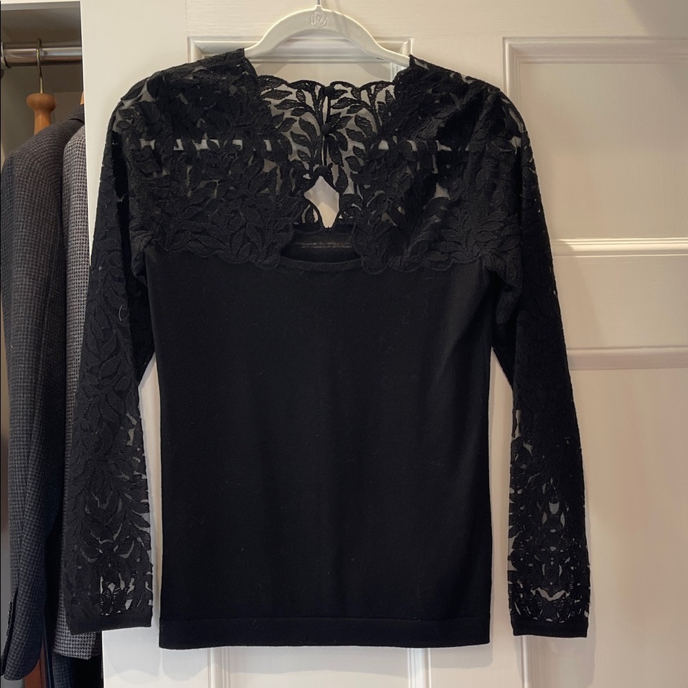 Black Lace Yoke Long Sleeve Women's Top
